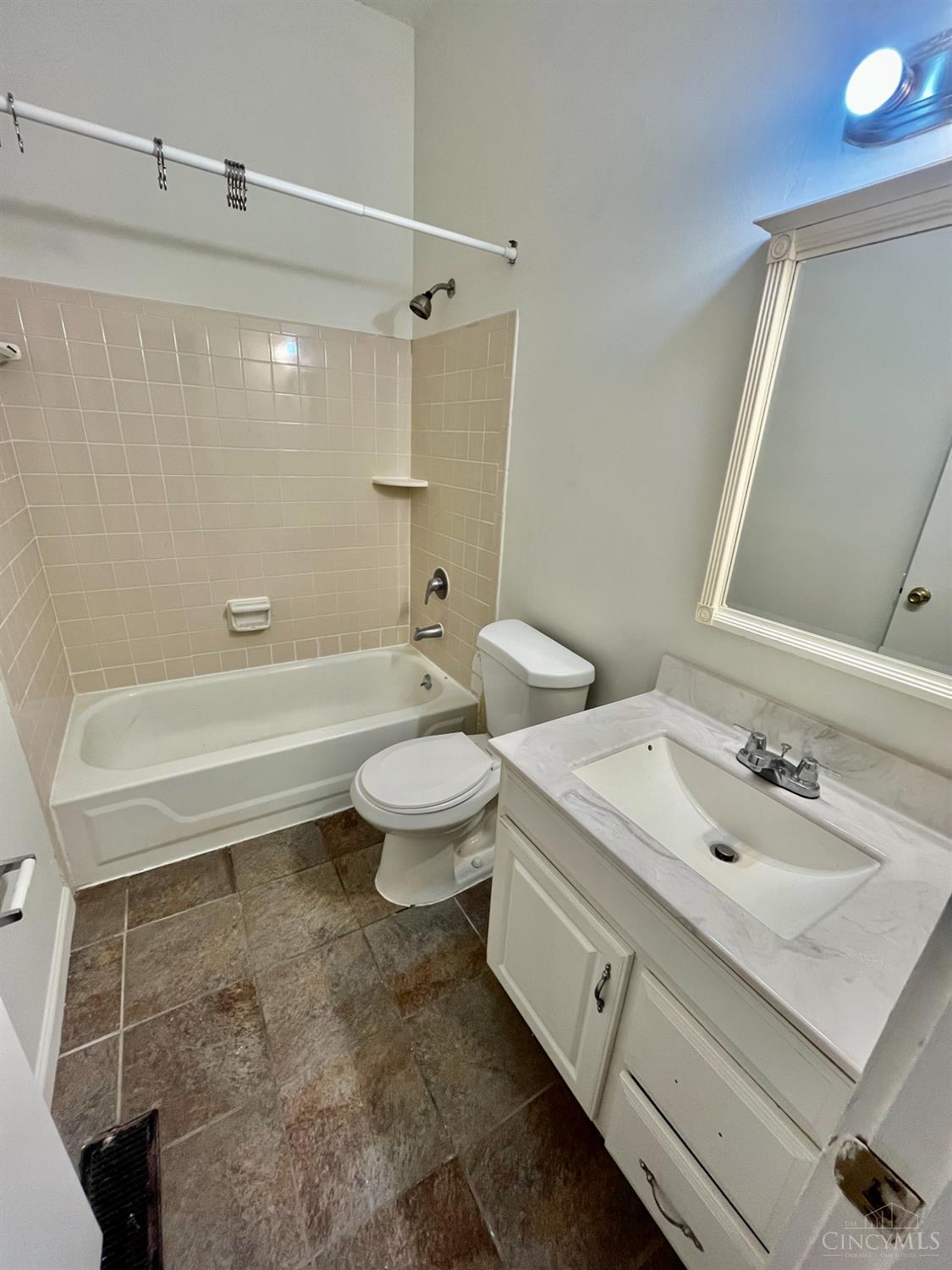 1794 Dreman Avenue, Cincinnati, Ohio image 6