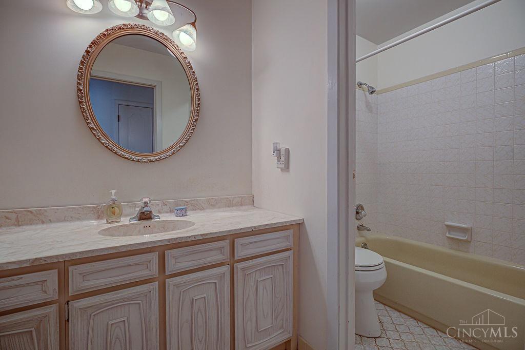 6601 Apache Way, West Chester, Ohio image 22
