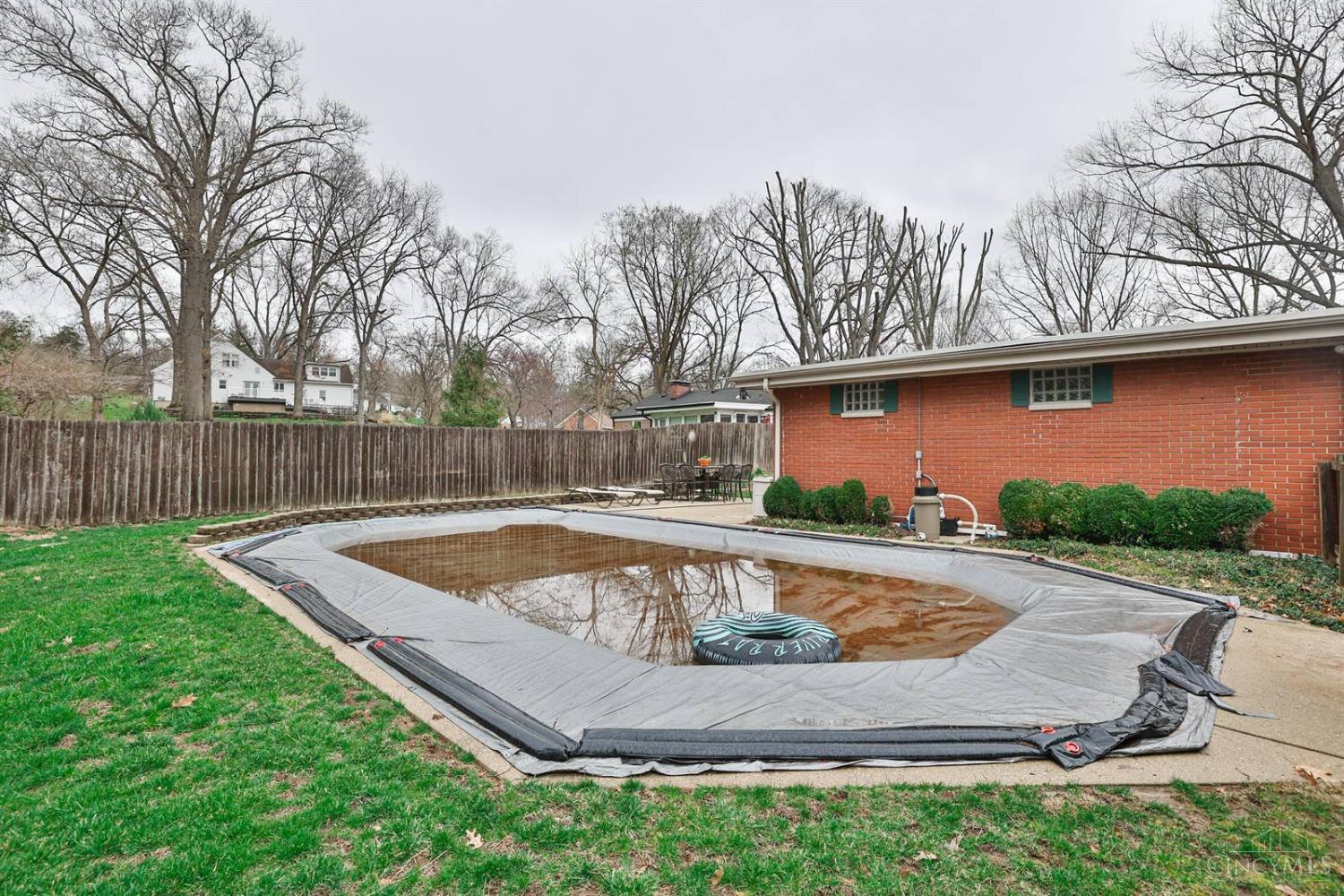 715 Oakwood Drive, Hamilton, Ohio image 39