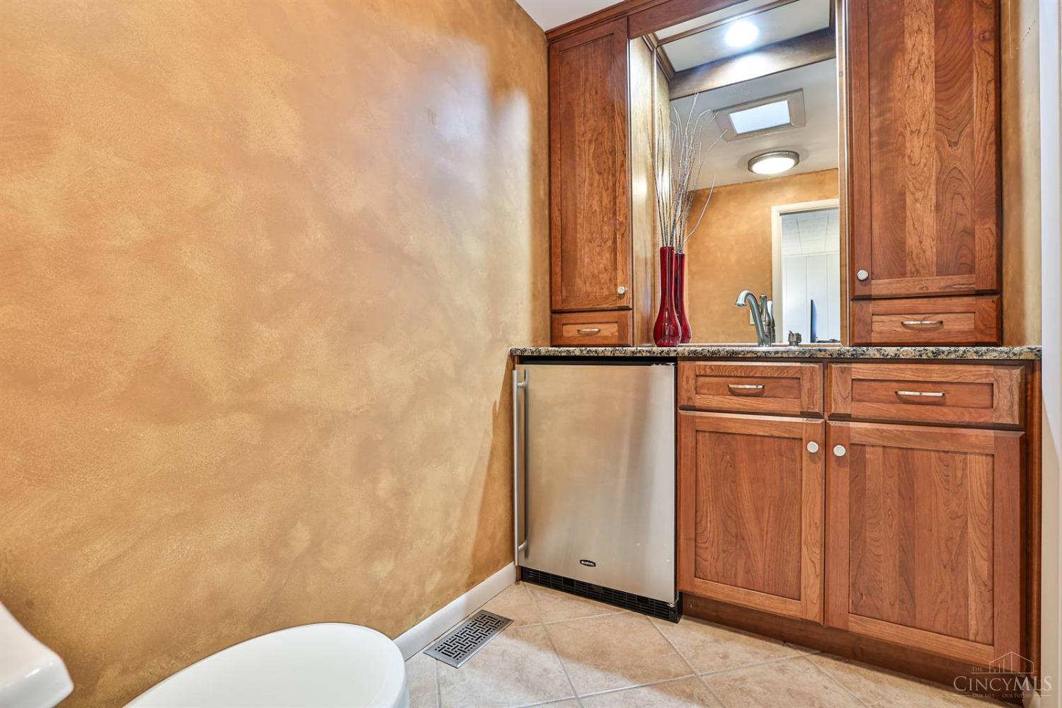 715 Oakwood Drive, Hamilton, Ohio image 34