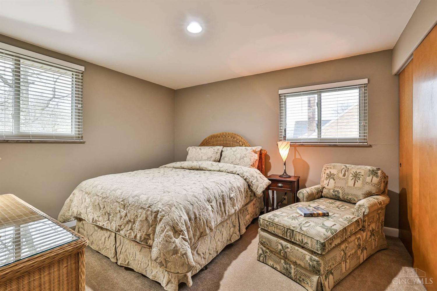 715 Oakwood Drive, Hamilton, Ohio image 30