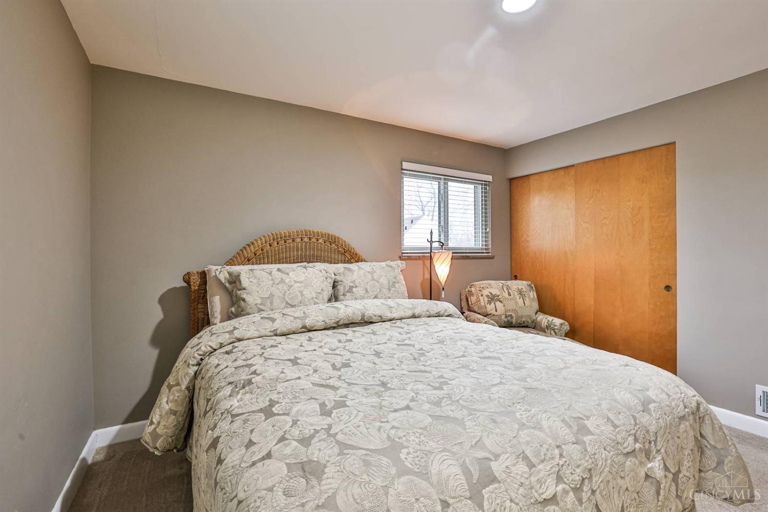 715 Oakwood Drive, Hamilton, Ohio image 31