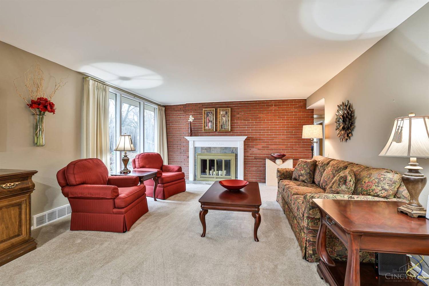 715 Oakwood Drive, Hamilton, Ohio image 9