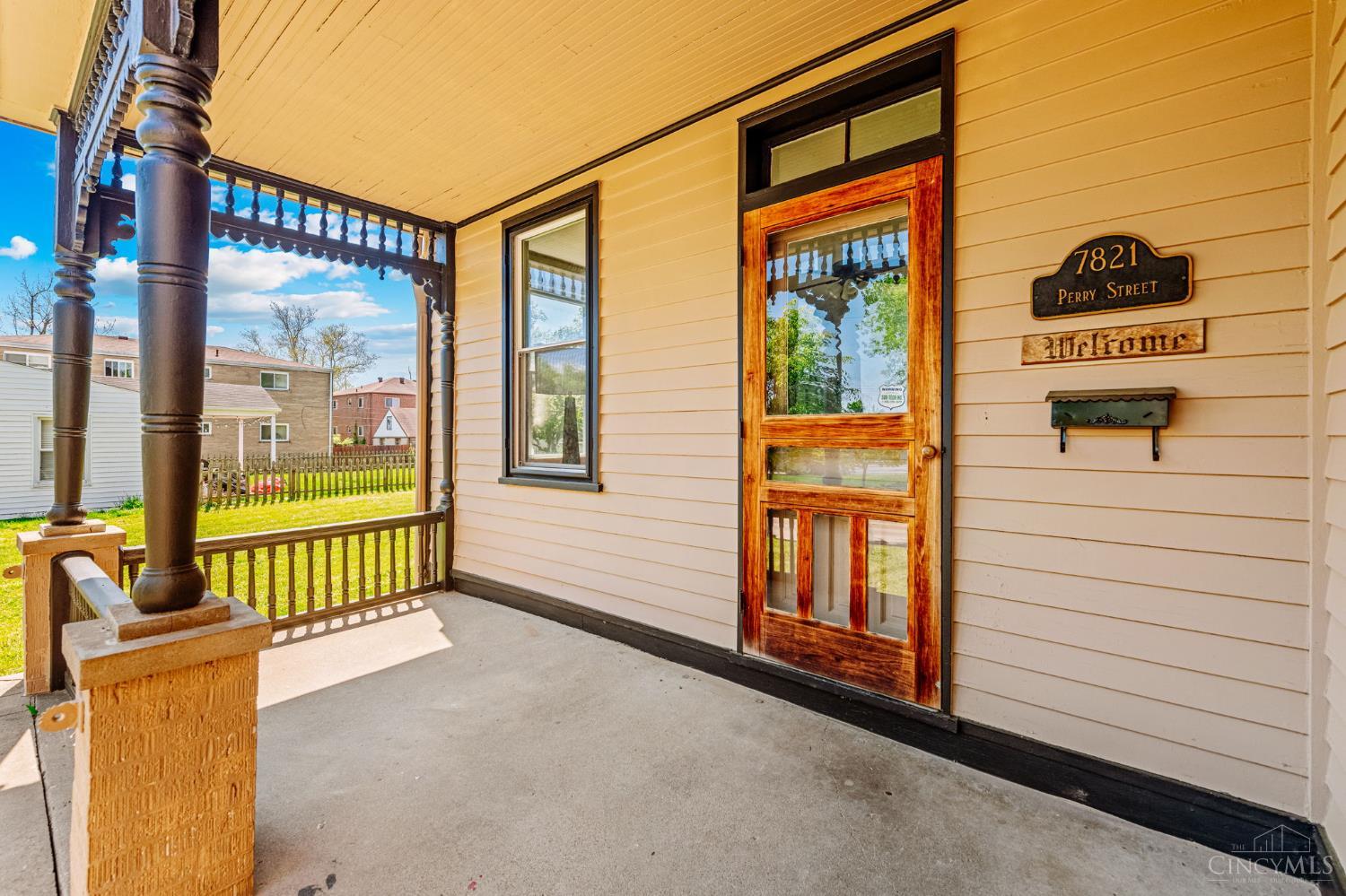 7821 Perry Street