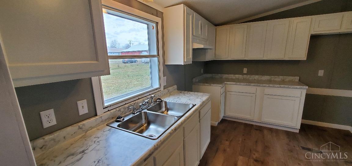 231 N Middle Street, Russellville, Ohio image 4