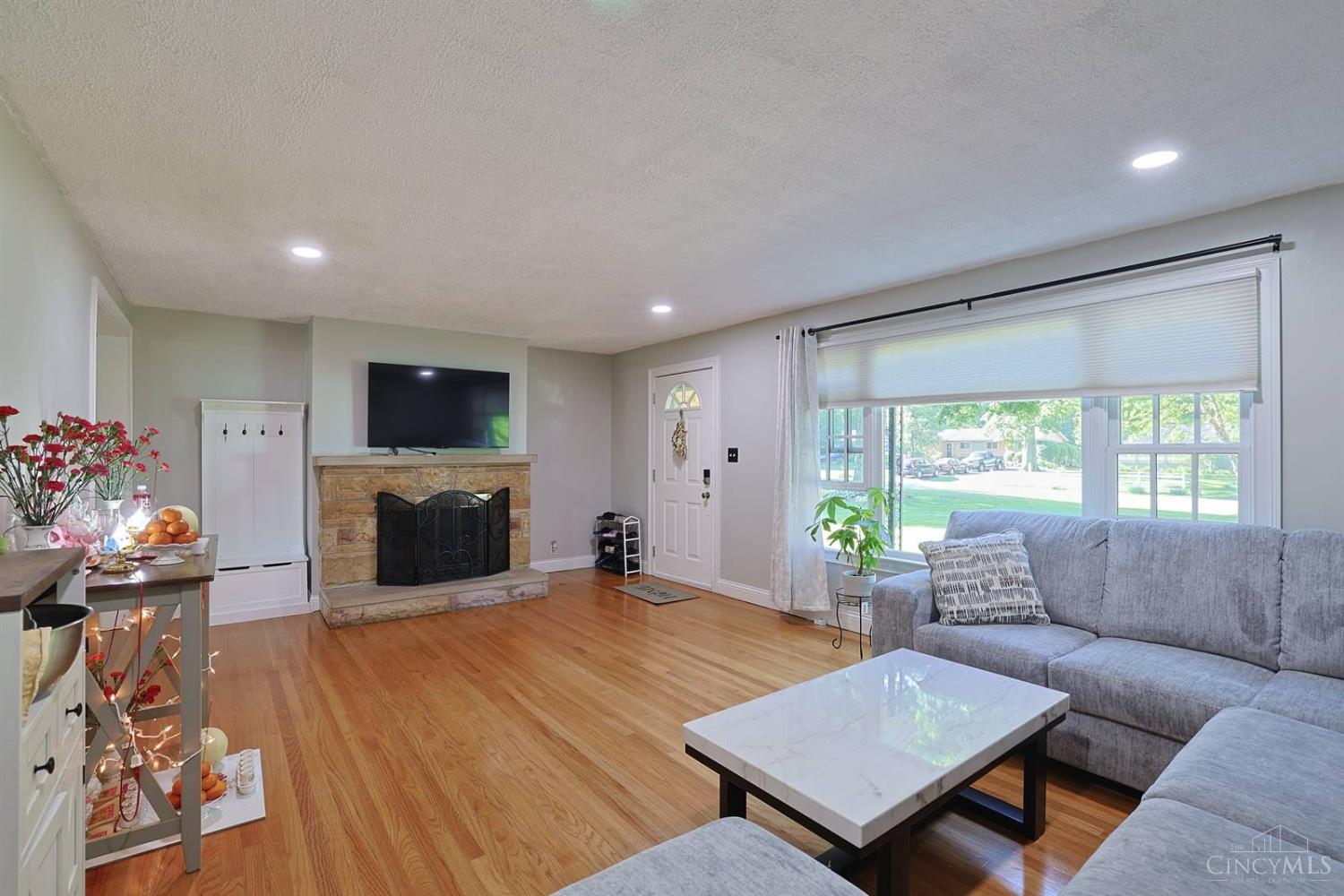 6844 High Meadows Drive