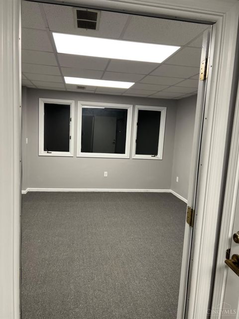 Office in Springfield Twp. OH 800 Compton Rd 15.jpg