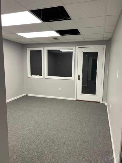 Office in Springfield Twp. OH 800 Compton Rd 16.jpg