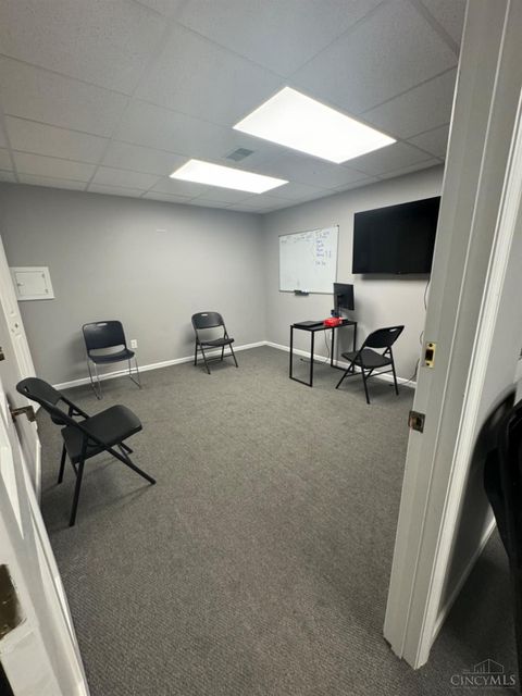 Office in Springfield Twp. OH 800 Compton Rd 14.jpg