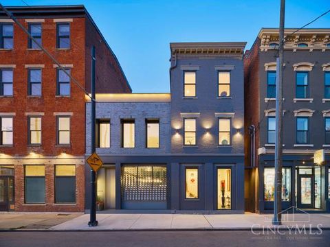 Photo of 1826 Elm Street, Cincinnati, OH 45202 (MLS # 1862396)