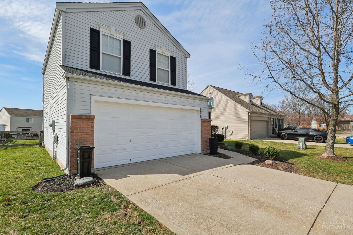 6539 Black Forest Court, Hamilton Twp, Ohio image 3