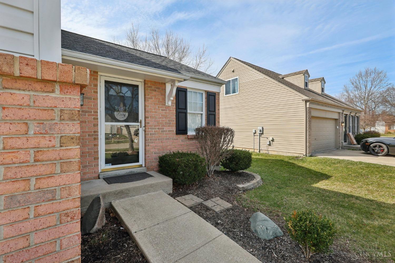 6539 Black Forest Court, Hamilton Twp, Ohio image 4