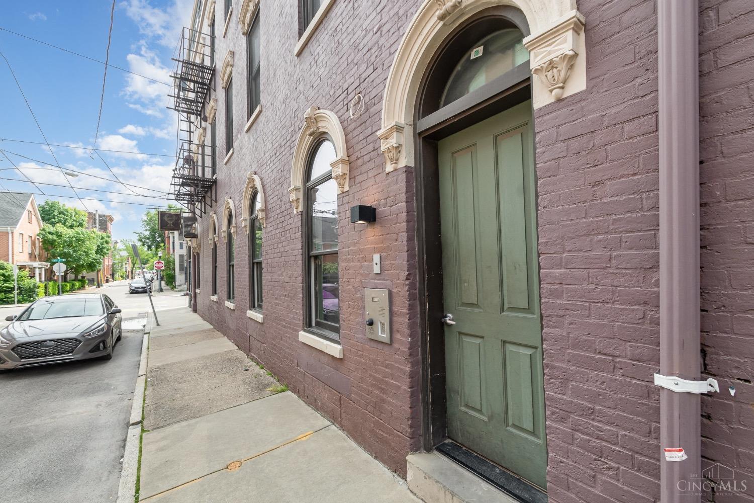 118 W Fifteenth Street 182