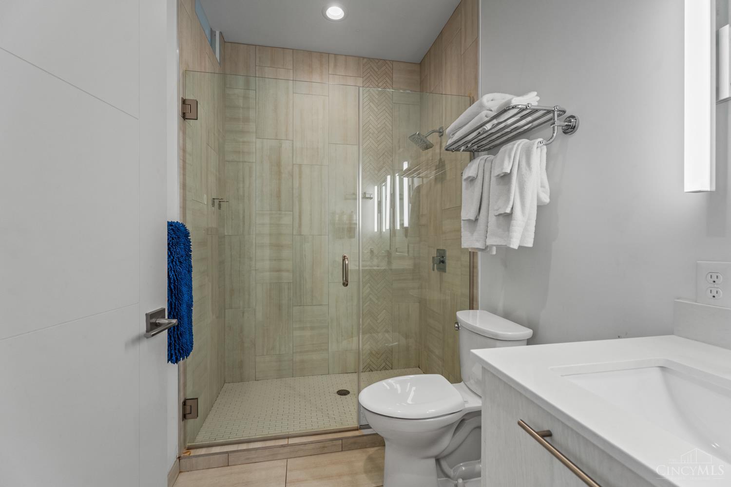 813 Broadway Avenue #203, Cincinnati, Ohio image 16