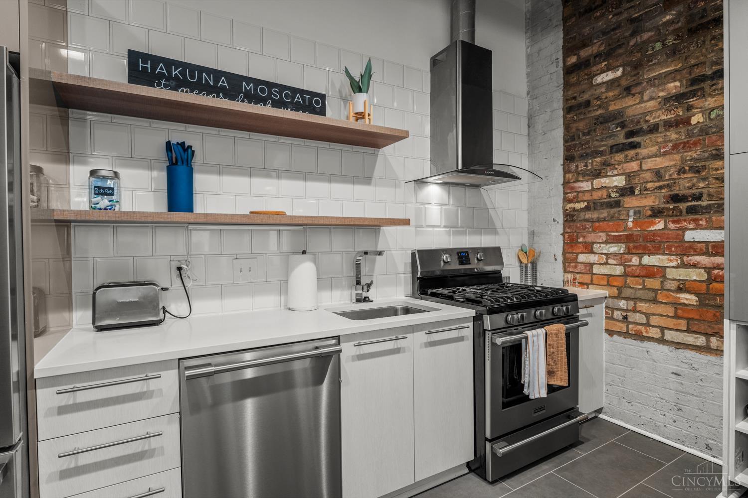 813 Broadway Avenue #203, Cincinnati, Ohio image 10