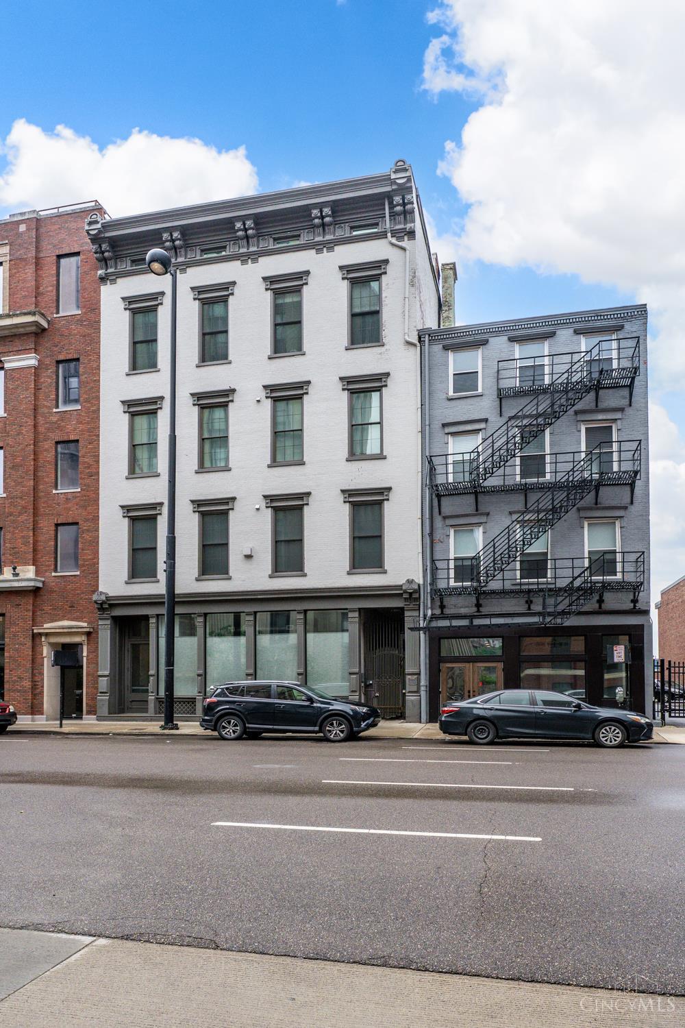 813 Broadway Avenue #203, Cincinnati, Ohio image 1