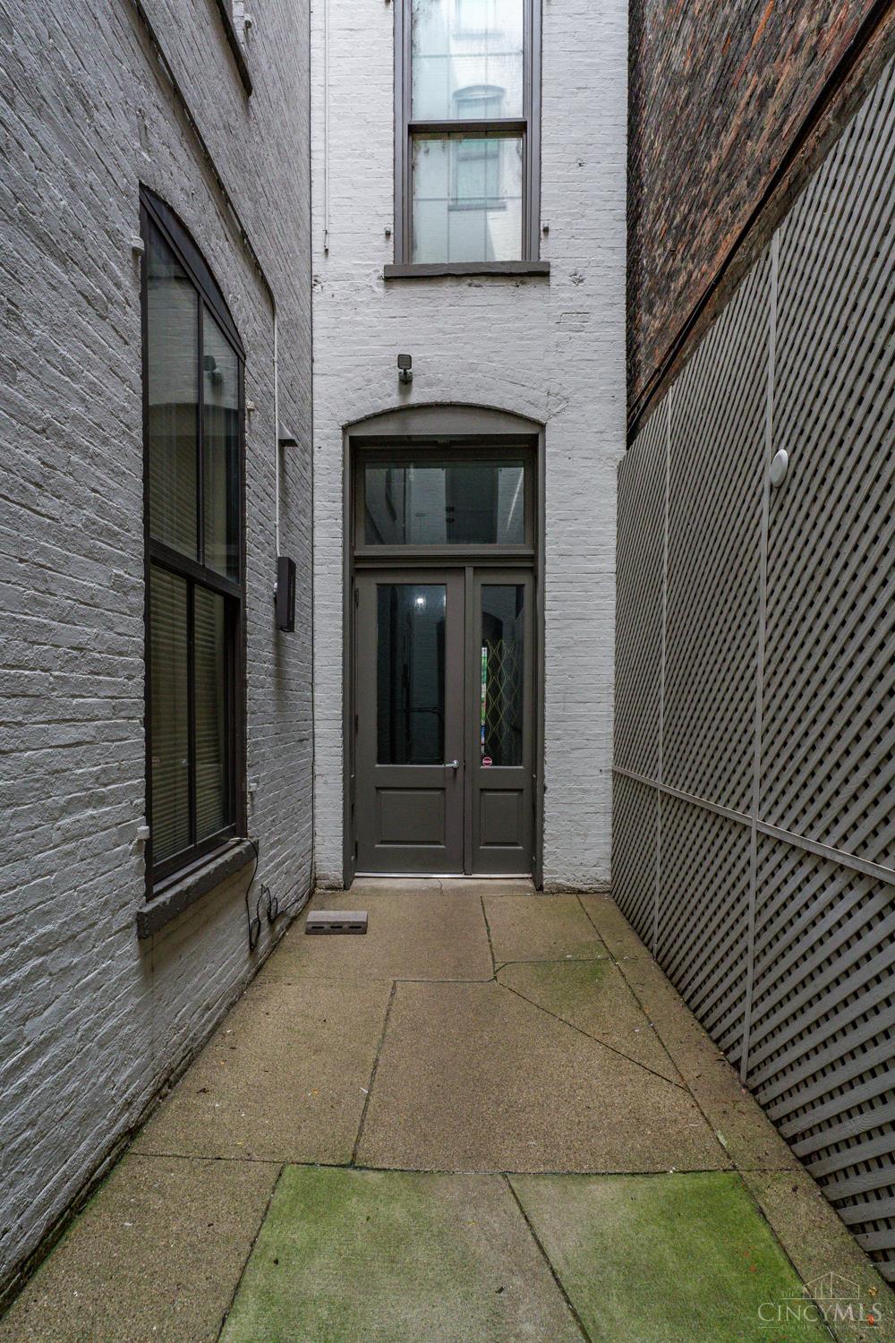 813 Broadway Avenue #203, Cincinnati, Ohio image 4