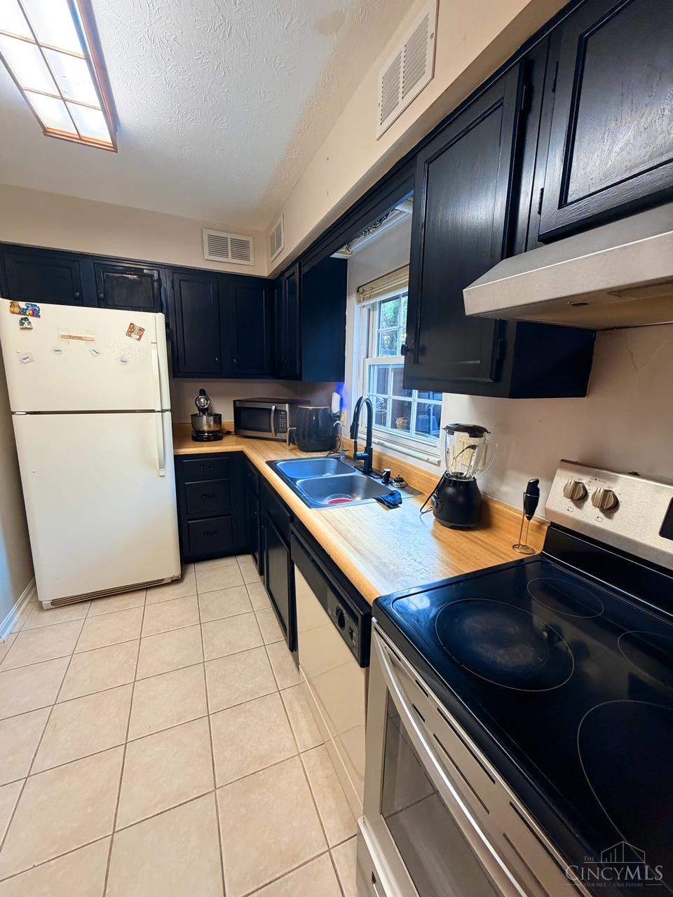 12 Woodsview Lane 12