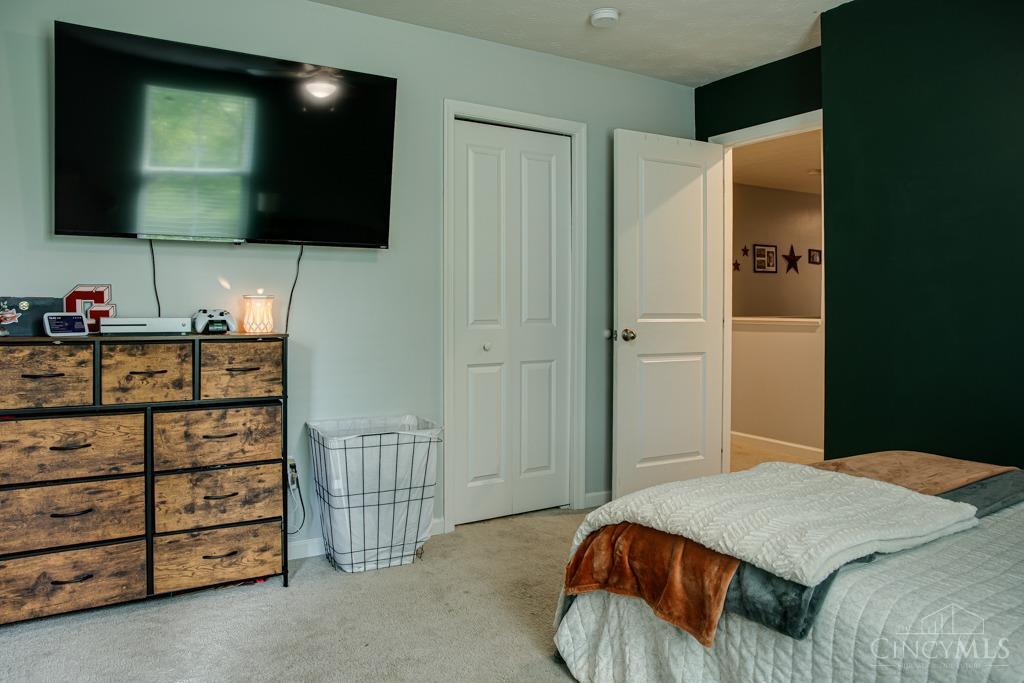 1502 Winwood Drive, Goshen Twp, Ohio image 18