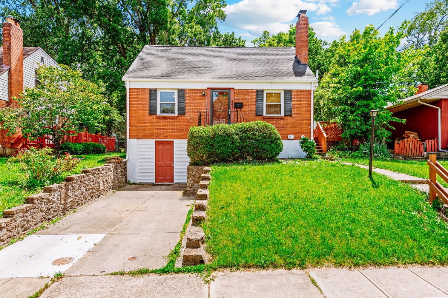 345 Durrell Avenue