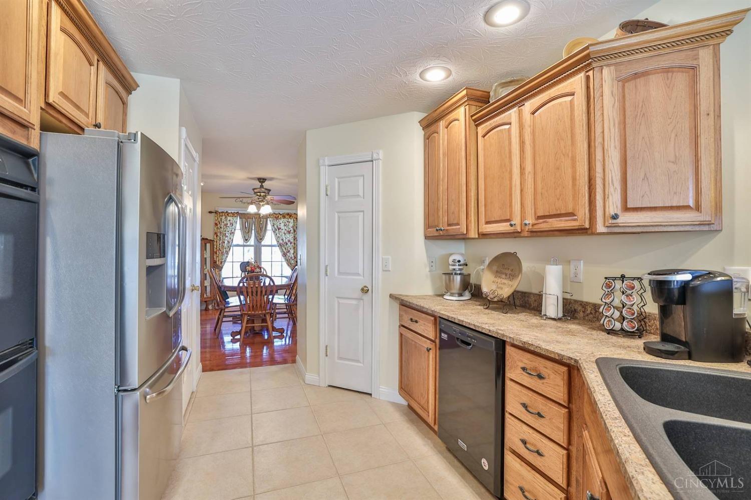 4737 Tall Oak Drive, Aurora, Indiana image 12