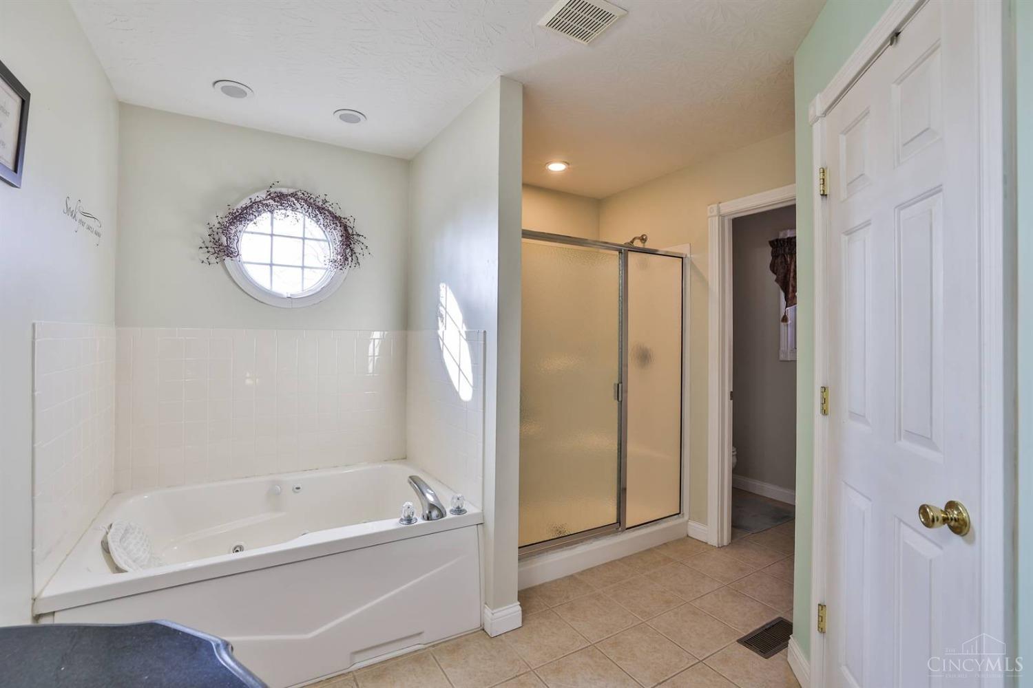 4737 Tall Oak Drive, Aurora, Indiana image 21