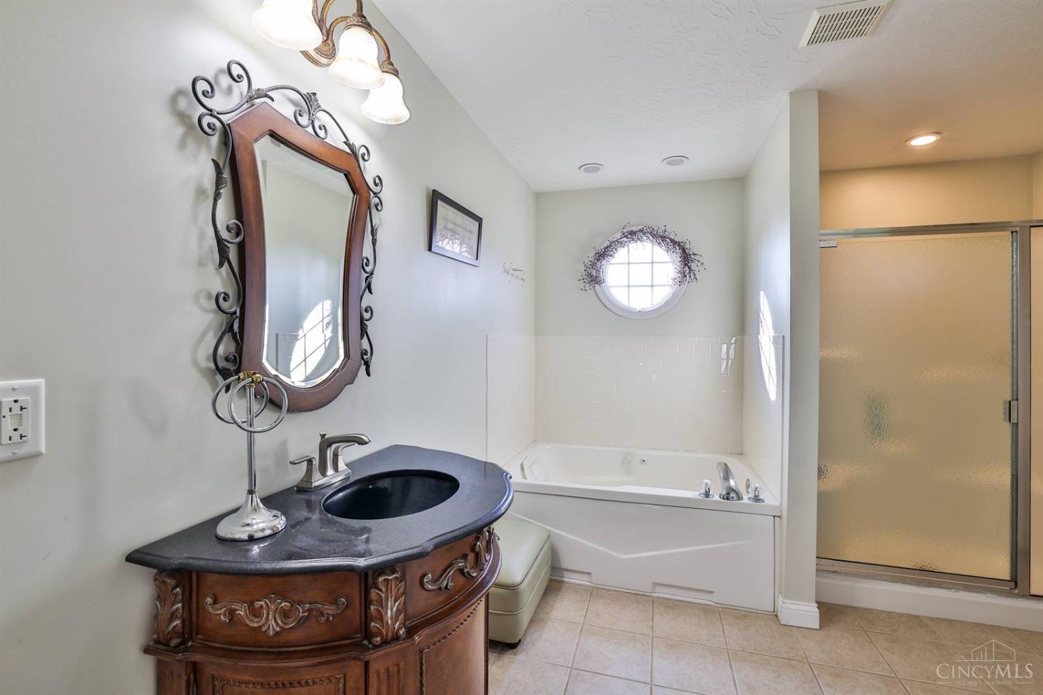 4737 Tall Oak Drive, Aurora, Indiana image 20