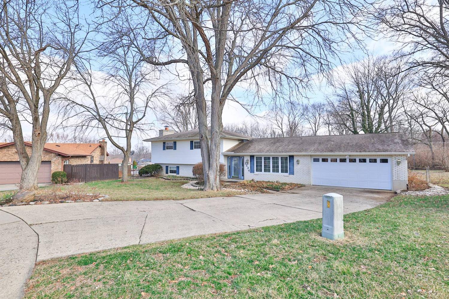 2534 E Highwood Drive, Fairfield, Ohio image 2