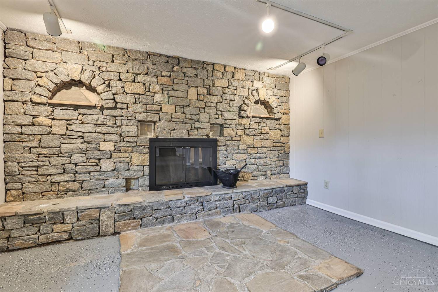2534 E Highwood Drive, Fairfield, Ohio image 30