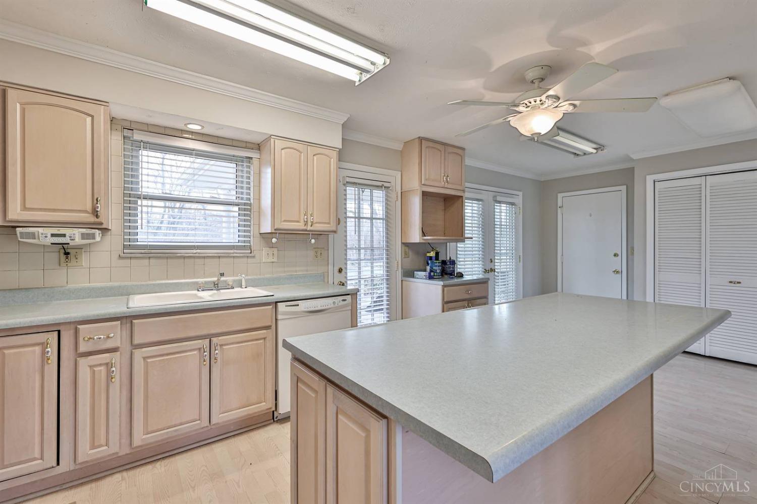 2534 E Highwood Drive, Fairfield, Ohio image 14