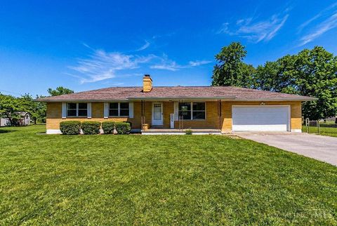 Photo of 5358 College Corner Pike, Oxford, OH 45056 (MLS # 1869790)