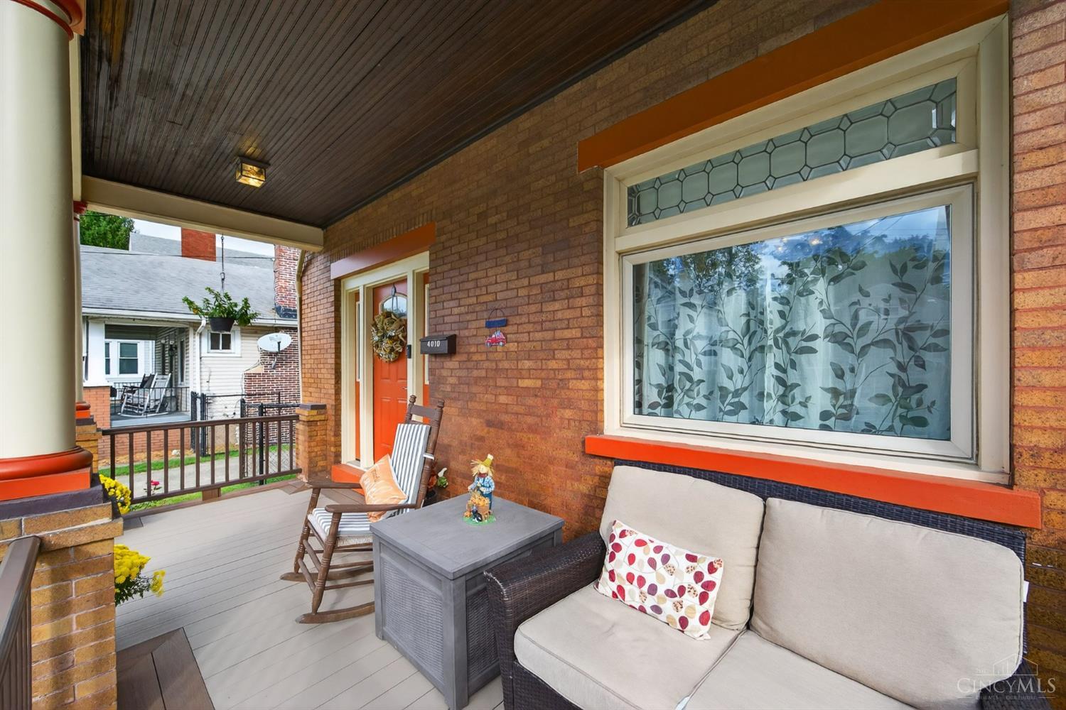 4010 S Jefferson Avenue