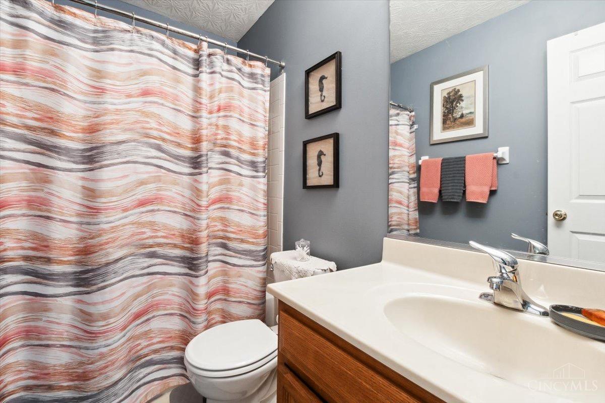 550 Eagles View Drive, Hamilton, Ohio image 16