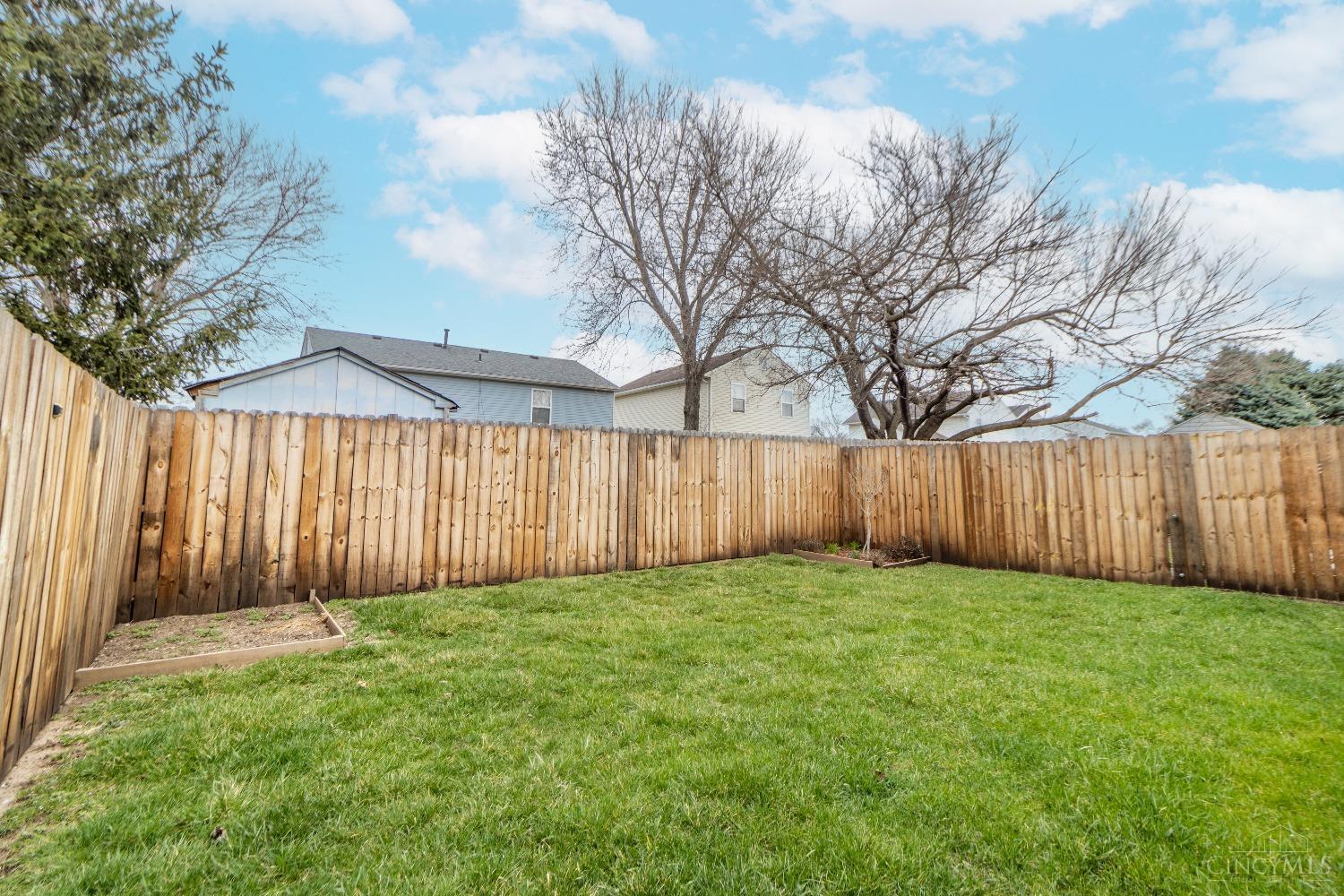 976 Pom Court #B, Trenton, Ohio image 12