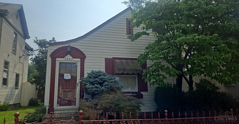 Photo of 2440 Pleasant Avenue, Hamilton, OH 45015 (MLS # 1887528)