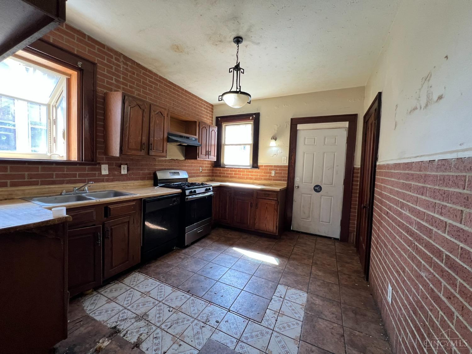 4241 Saint Lawrence Avenue, Cincinnati, Ohio image 5