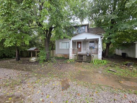Photo of 412 Main Street, New Richmond, OH 45157 (MLS # 1858222)