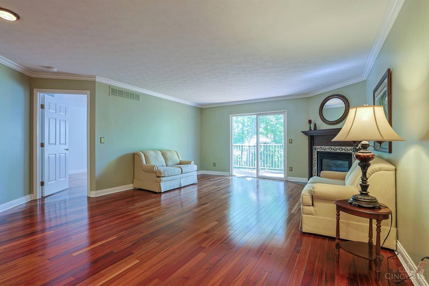 3351 Lindsay Lane 33