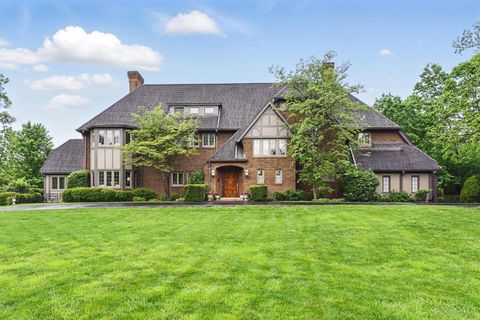 Photo of 820 Van Nes Drive, Glendale, OH 45246 (MLS # 1851819) Photo of 820 Van Nes Drive, Glendale, OH 45246 (MLS # 1851819)