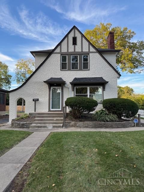 Photo of 1622 Shenandoah Avenue, Cincinnati, OH 45237 (MLS # 1860262)