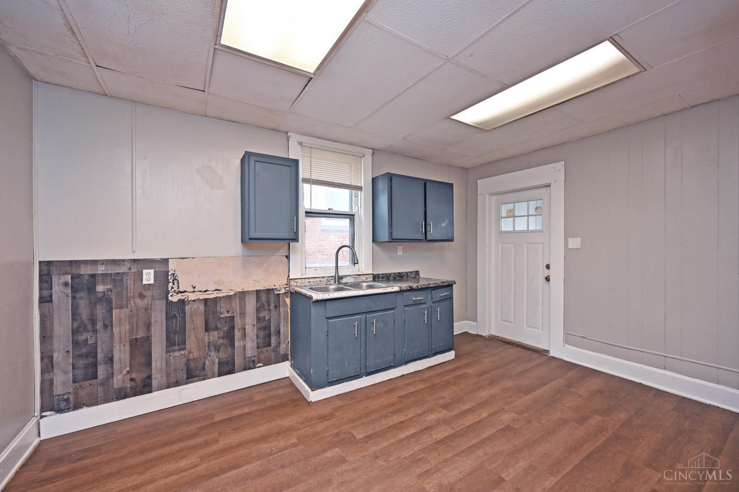 1110 Winfield Avenue