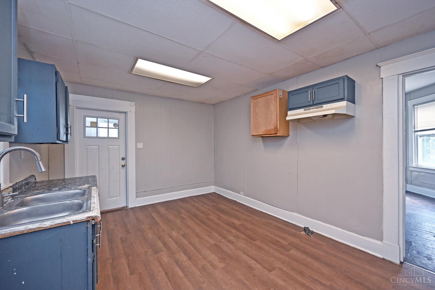 1110 Winfield Avenue