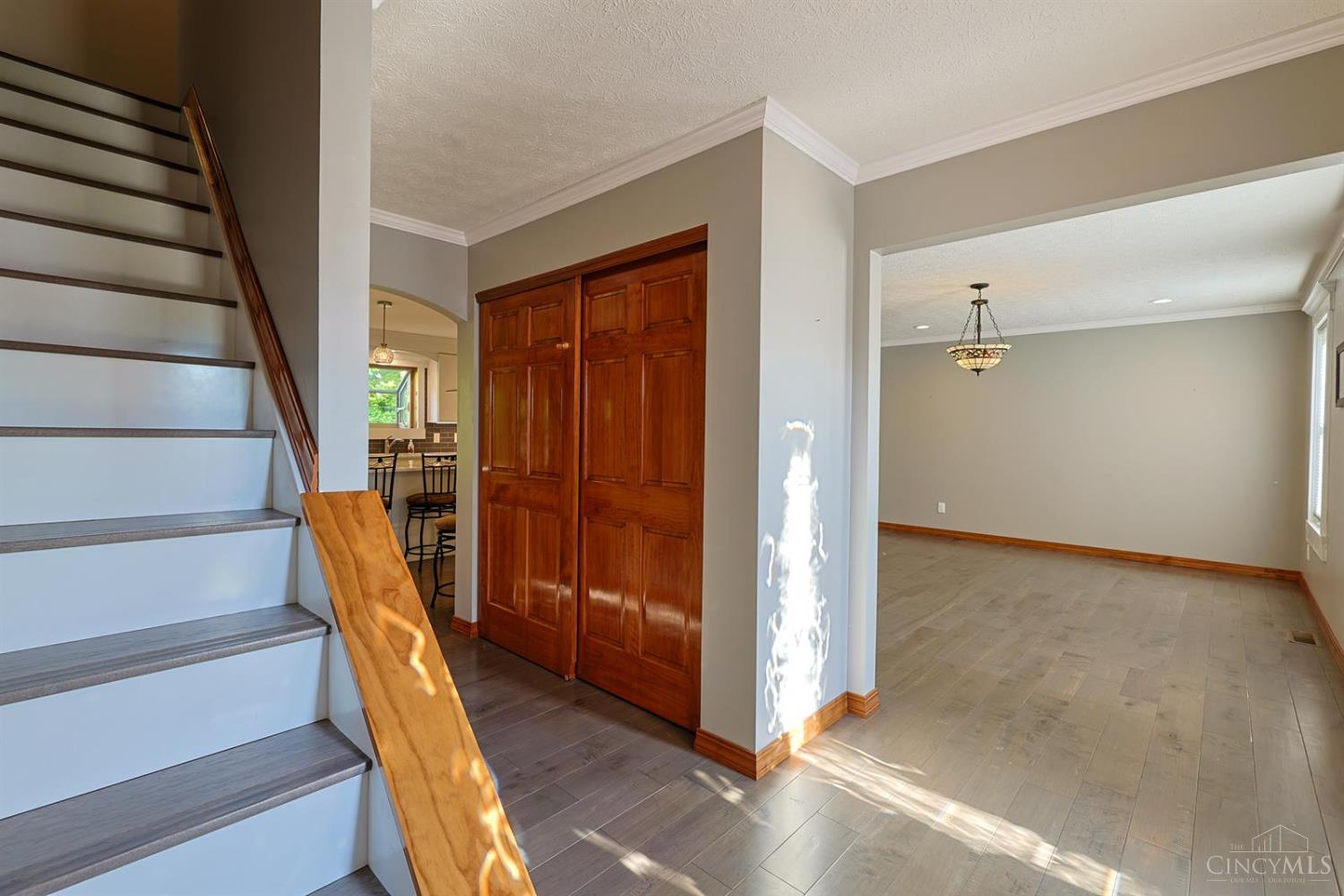 6559 Karincrest Drive