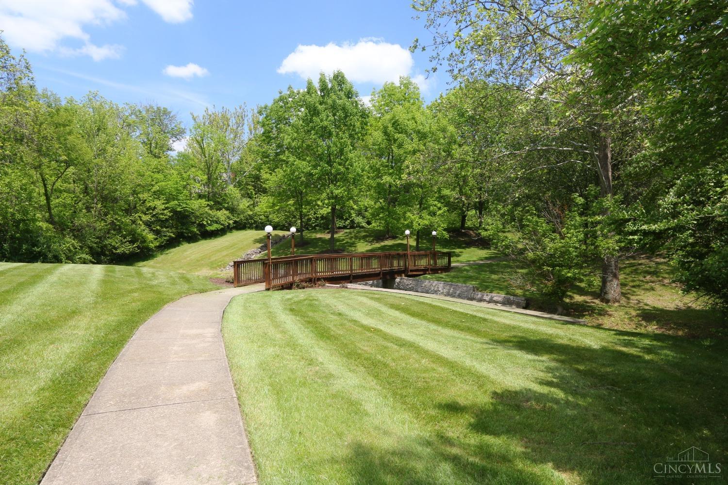 4986 Lord Alfred Court, Sharonville, Ohio image 43