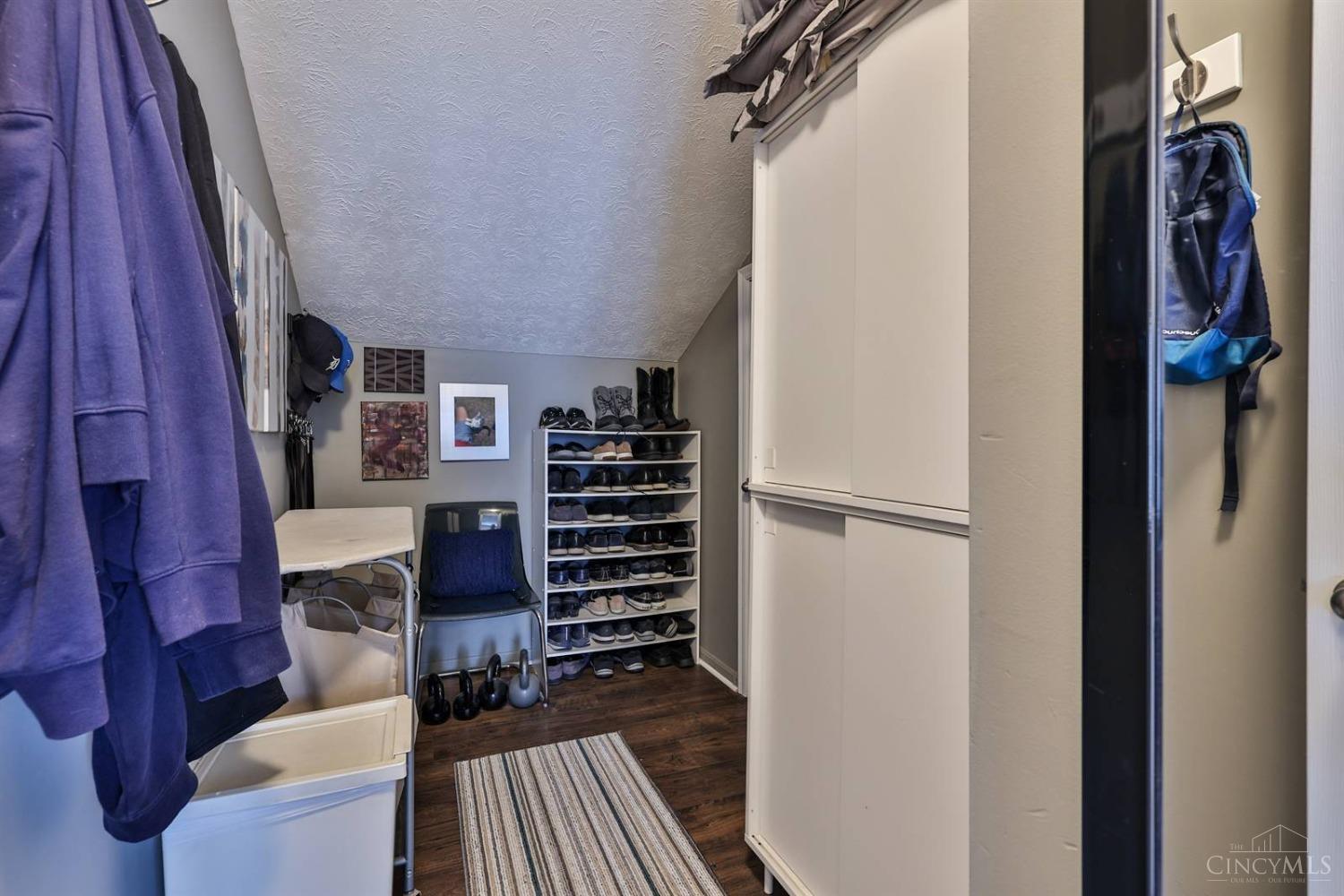 4986 Lord Alfred Court, Sharonville, Ohio image 17