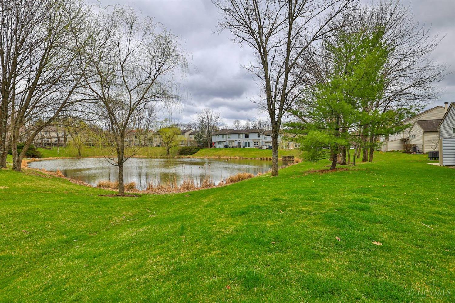 4986 Lord Alfred Court, Sharonville, Ohio image 36
