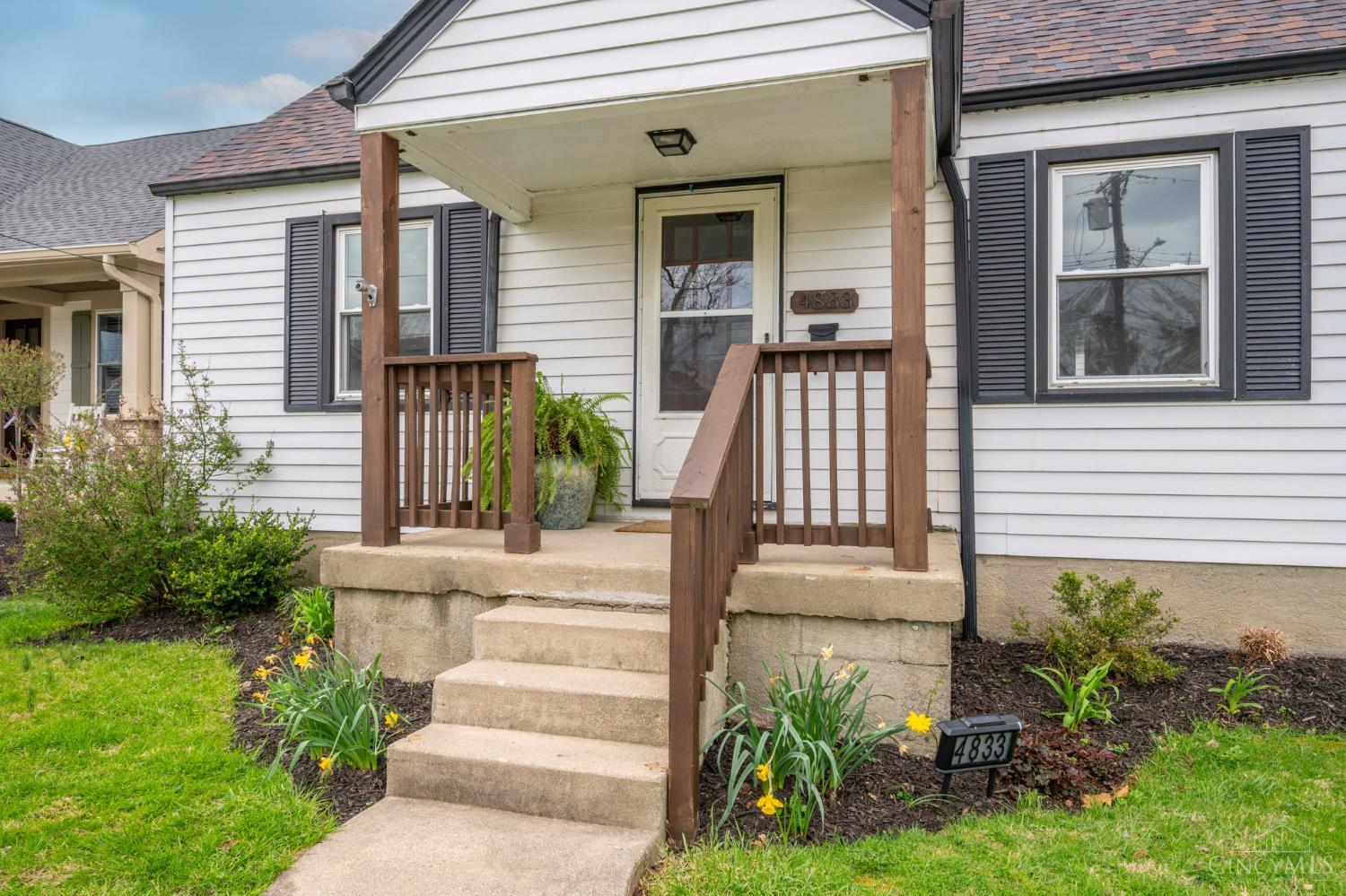 4833 Fairview Avenue