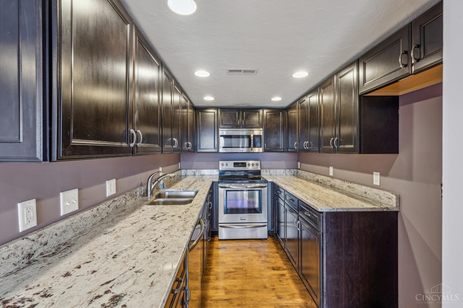 355 Grand Avenue #204, Cincinnati, Ohio image 6
