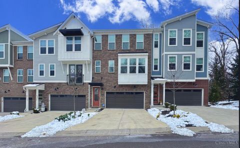 Photo of 131 Blossom View Drive, Loveland, OH 45140 (MLS # 1863631)