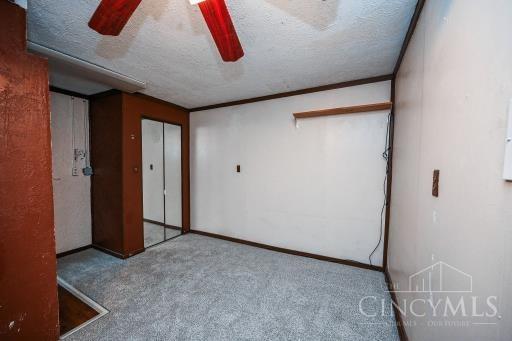 2867 Robers Avenue, Green Township, Ohio image 25
